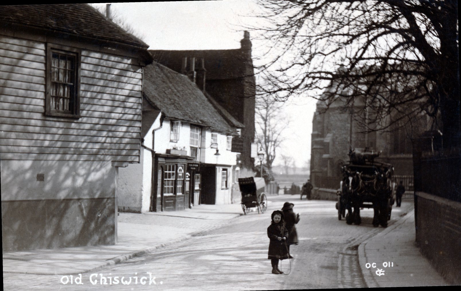Chiswick,hotels and inns Burlington Arms,street-townscape